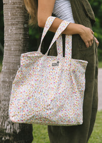 Lili Canvas Tote Sample